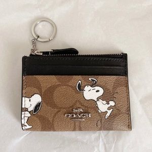 Coach X Peanuts Mini Skinny Id Case In Signature